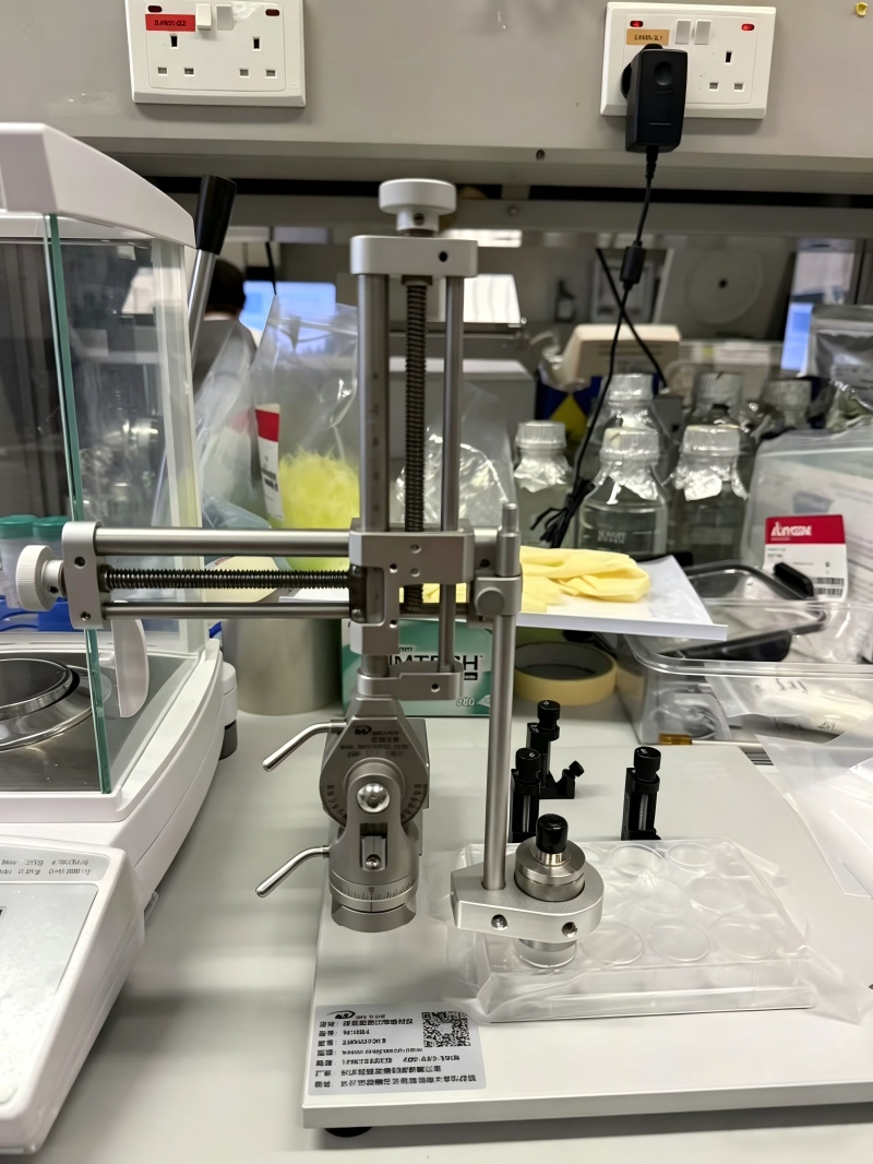 香港中文大学-脑立体定位仪安装完成